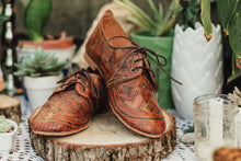 Load image into Gallery viewer, Oxford Shoe
