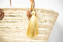Load image into Gallery viewer, Silver/Gold Round Straw Bag
