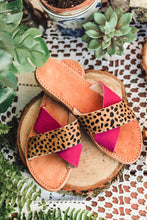 Load image into Gallery viewer, Sandals
