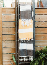 Load image into Gallery viewer, Pashmina/Scarves
